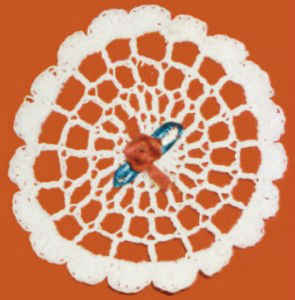 Rosette Christmas Ornament – Free Crochet Pattern