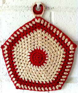 Five Sided Granny Potholder – Free Crochet Pattern
