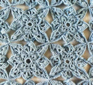 Blue Medallion Table Runner – Free Crochet Pattern