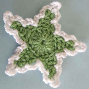 Free Crochet Pattern – Large Lacy Star #10