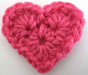 Free Crochet Pattern – Small Heart #11