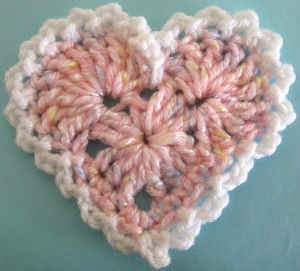 Free Crochet Pattern – Large Lacy Heart #12