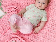 Free Cuddle & Coo Blanket Crochet Pattern from RedHeart.com