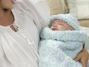 Free Baby Cocoon Crochet Pattern from RedHeart.com