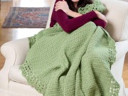 Free Crowning Achievements Throw Crochet Pattern from RedHeart.com