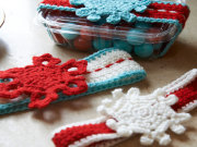 Free Snowflake Sweet Treat Wrapper Crochet Pattern from RedHeart.com