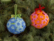 Free Flower Ball Ornament Crochet Pattern from RedHeart.com