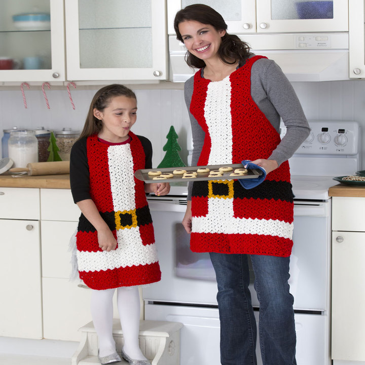 LW3191-Santas-Aprons