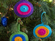 Free Bull’s Eye Ornament Crochet Pattern from RedHeart.com
