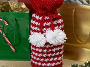 Free Holiday Spirit Bottle Bag Crochet Pattern from RedHeart.com