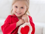 Free Here’s My Heart Gift Bag Crochet Pattern from RedHeart.com
